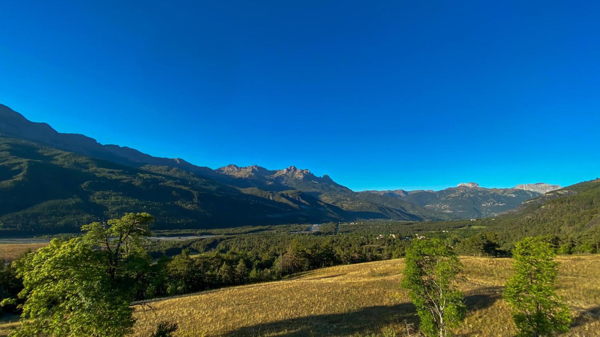 La Capitale - Les Gites De L Argile Barcelonnette Exteriör bild
